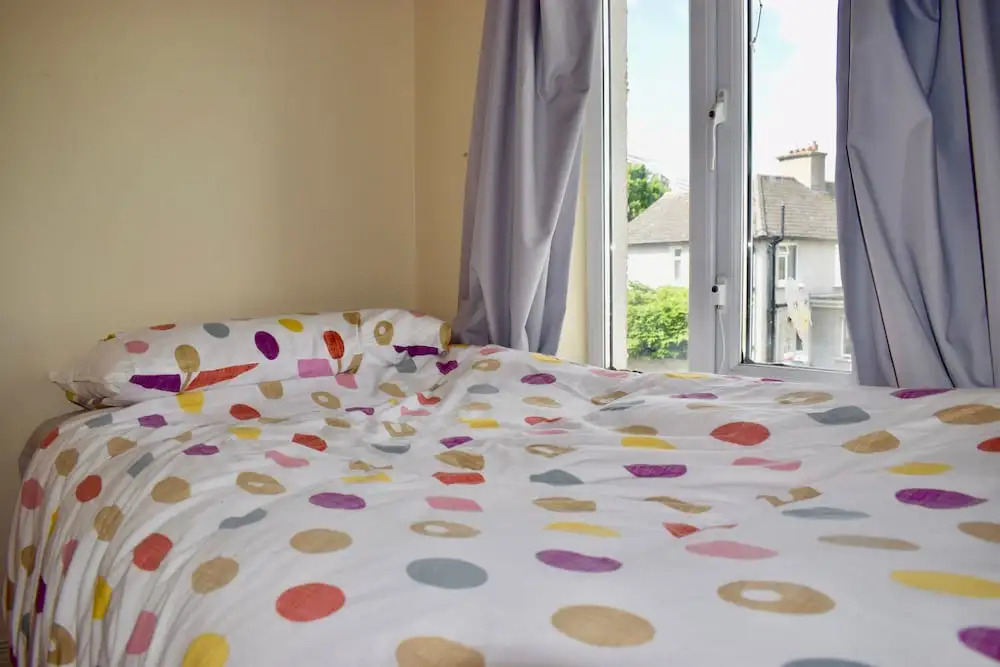 Spacious, Bright & Modern 3 Bedroom Family Home
