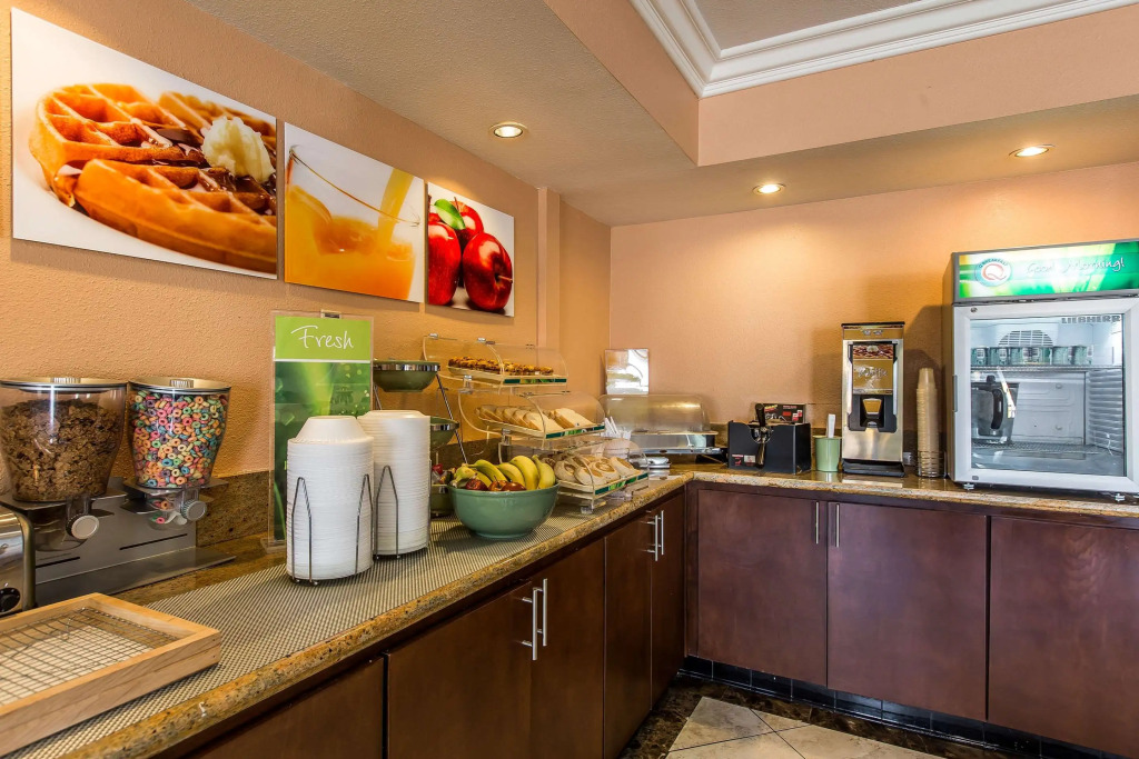 Quality Inn Lake Elsinore I-15