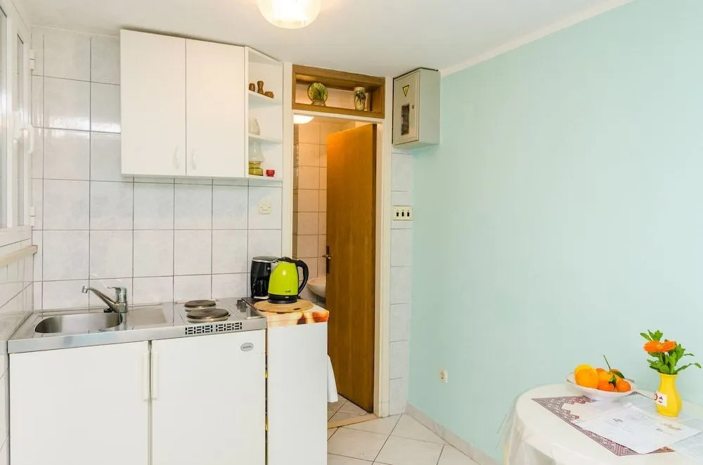 Apartments 4M