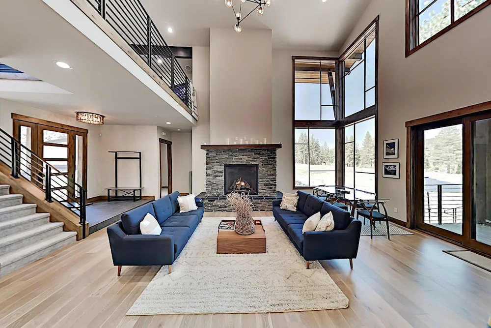 Spacious W/ Chefs Kitchen & 3-car Garage 4 Bedroom Home