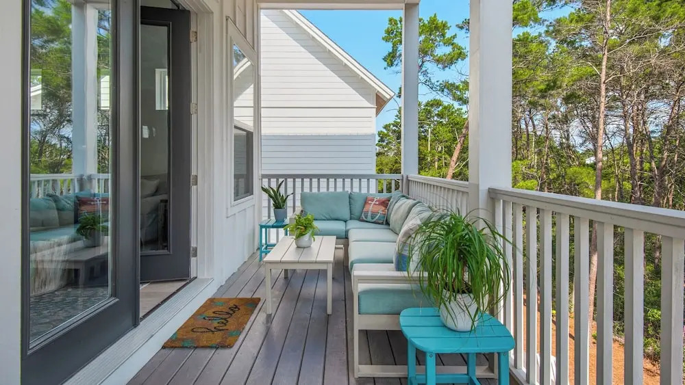 Minutes to Beach & Largest Public Beach Access, Modern New Build in Inlet