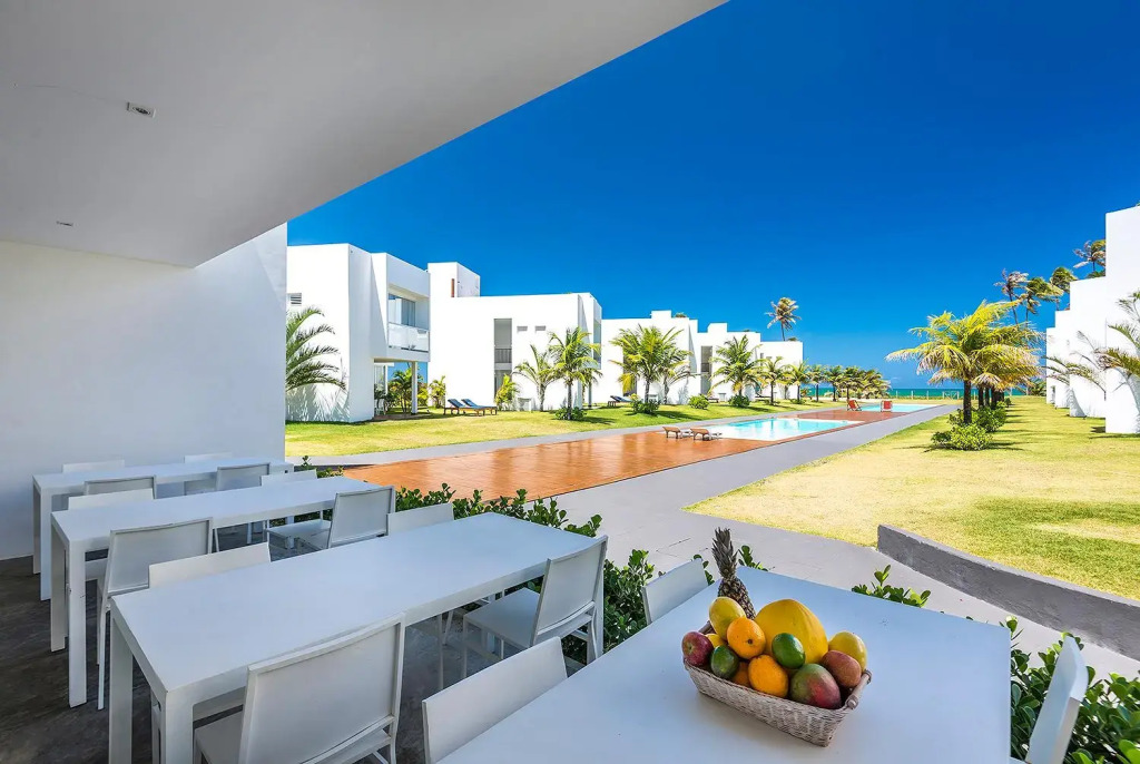 B Blue Beachouses