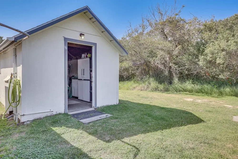 2 Blocks to Beach: Dog-friendly Oceano Cottage