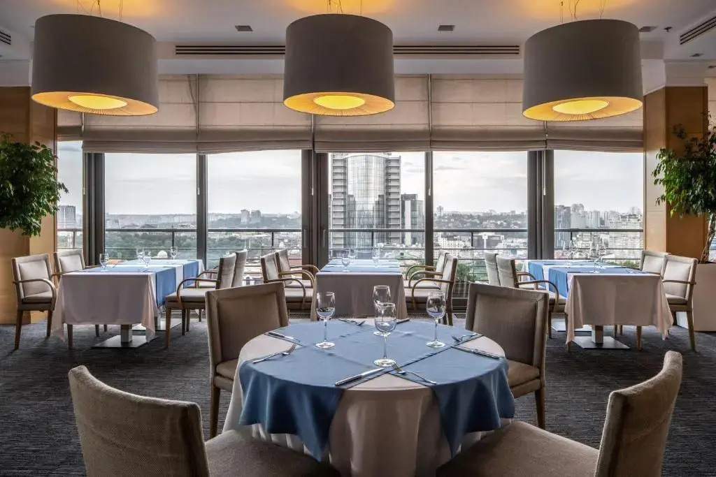 CITYHOTEL