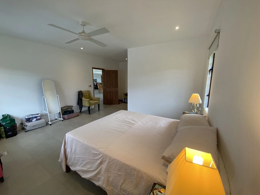 Charming 4-bed Villa in Beau Vallon