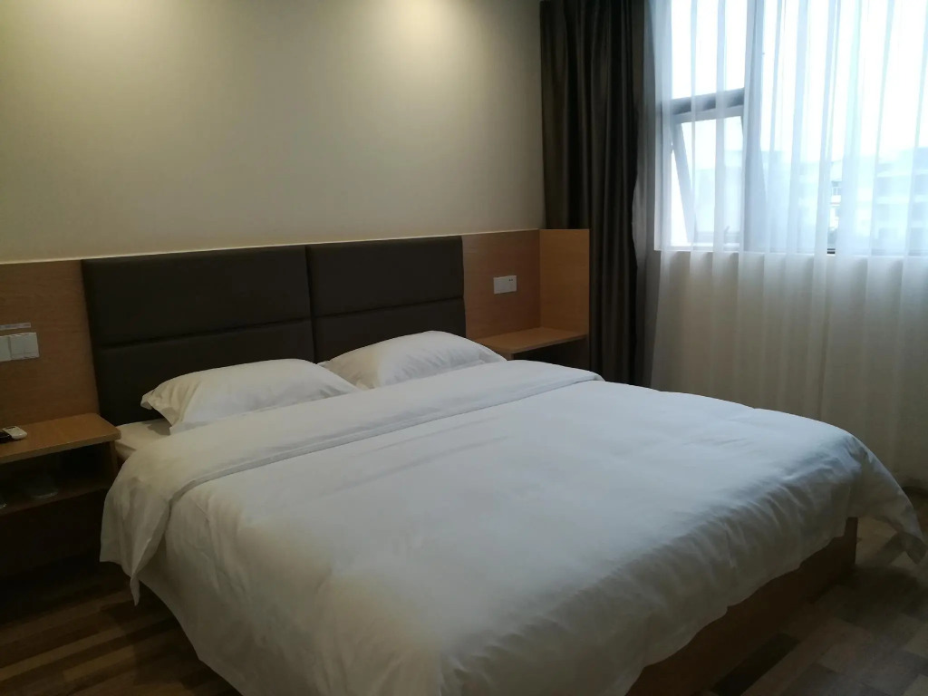 PAI Hotels·Mianyang Pingzheng Bus Terminal