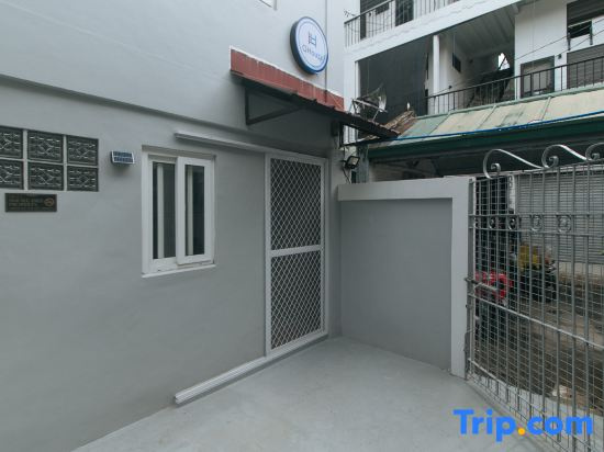 RedDoorz at Qhouzz near PUP