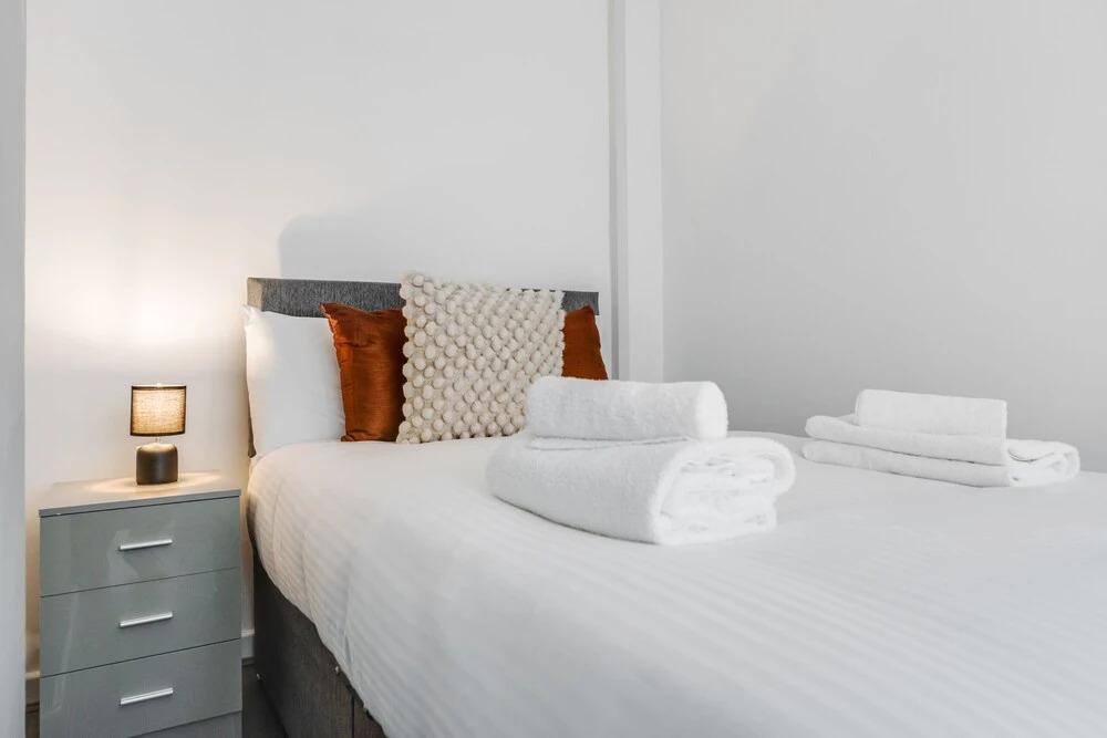 Vichy - Strathcona Suites, 3 beds houses in Wavertree