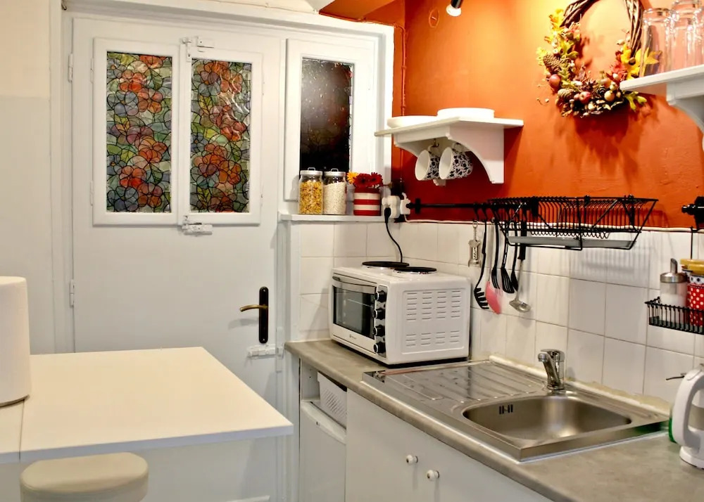 IPELHOME - Plaka Boutique Apartments