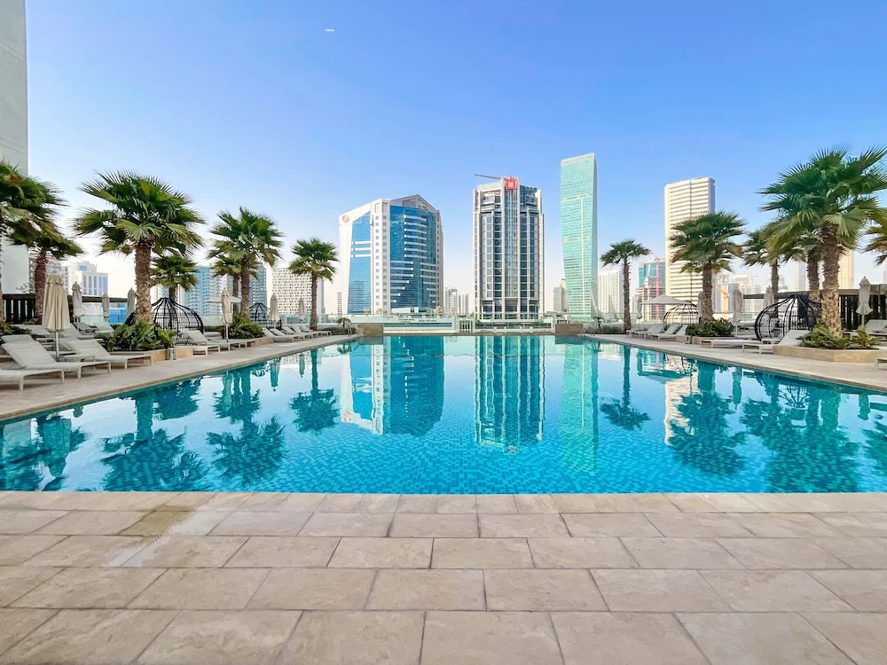 Canal view Studio and One Bedroom Apartments, Damac Maison Prive by TSHH
