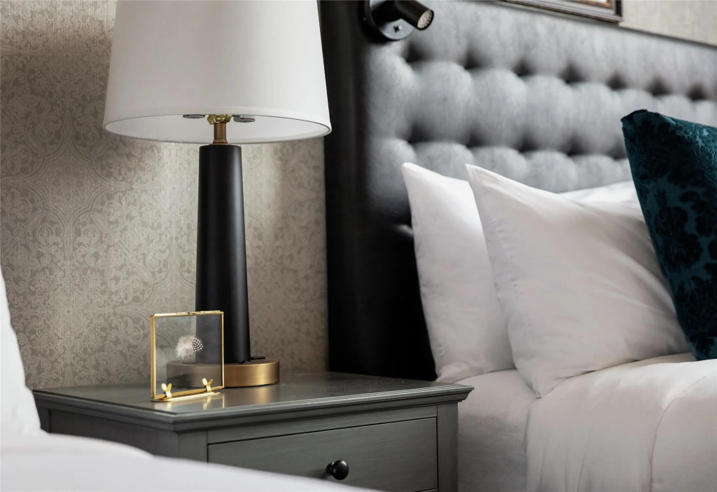 Foundry Hotel Asheville, Curio Collection By Hilton