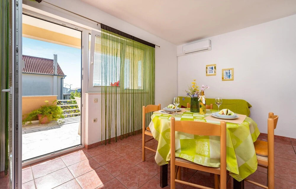 Stunning Apartment in Drage With 2 Bedrooms and Wifi
