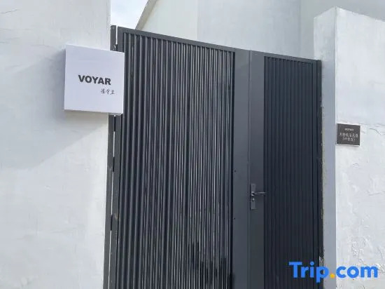 VOYAR KUSAMA Guesthouse