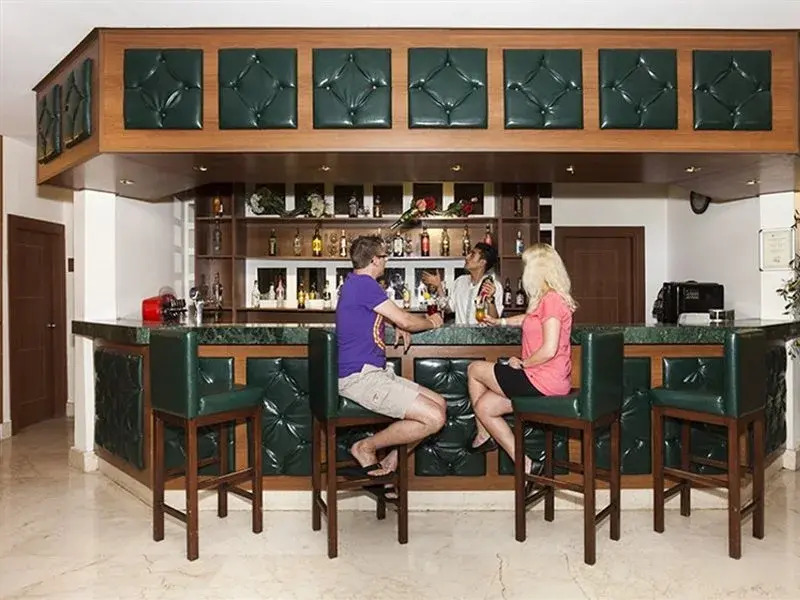 Febeach Resort Spa (*****)