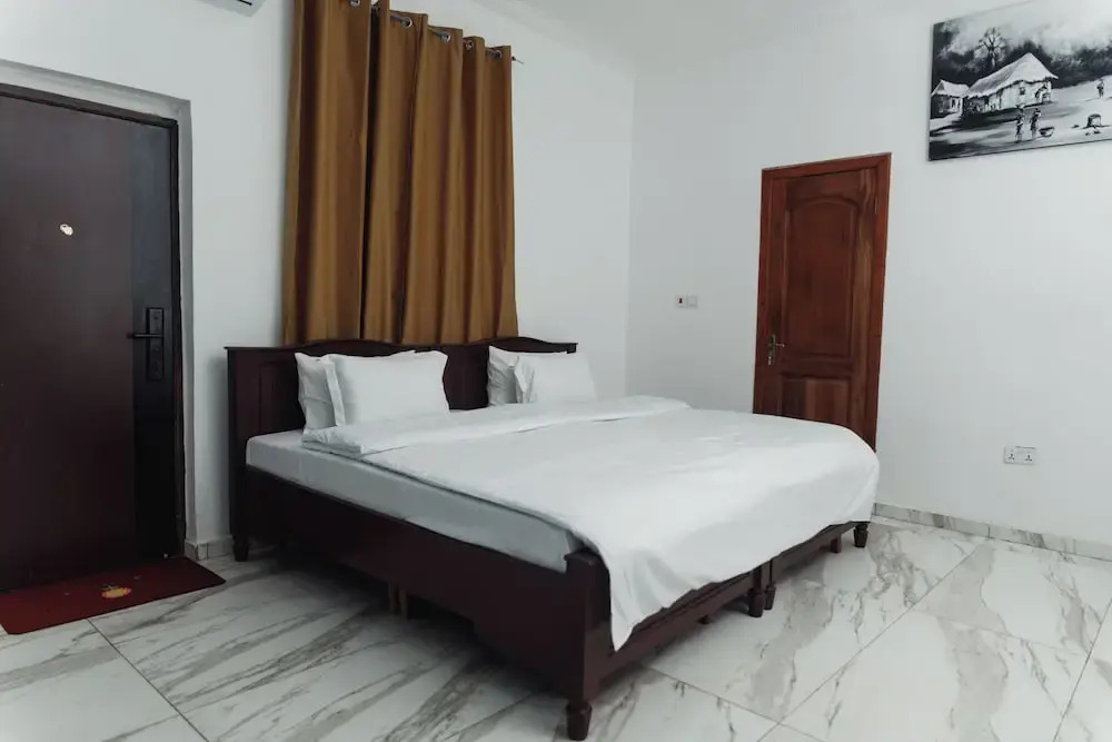 RAGANT Hotel