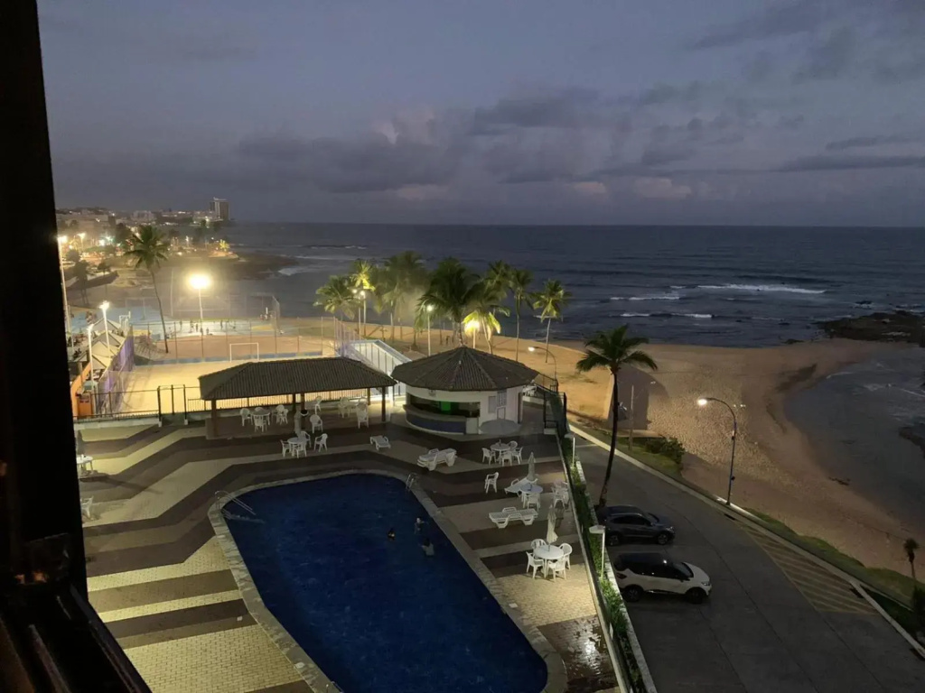 Maravilhoso apartamento 2 quartos vista mar no Ondina Apart