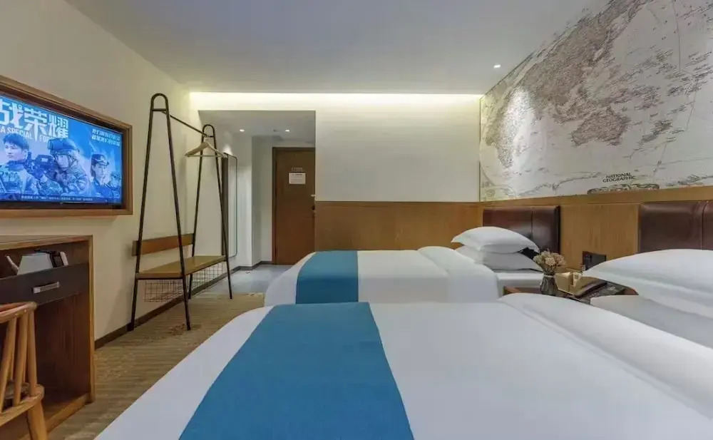 Super 8 Hotel