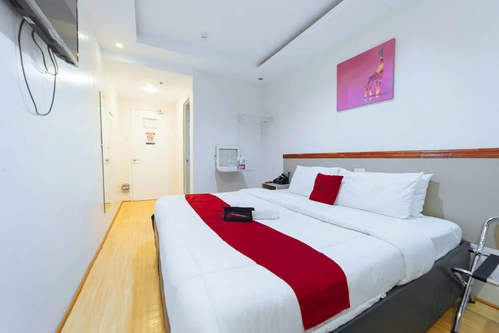 RedDoorz Plus near SM Lanang Davao