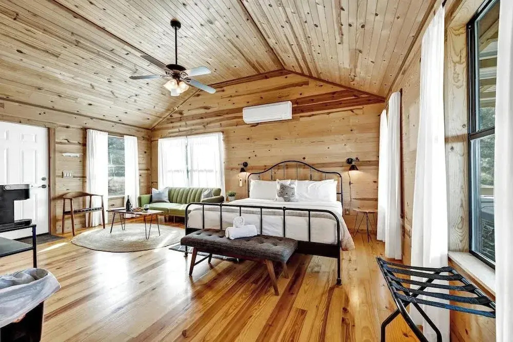 Mesquite Cabin With Hot Tub & Hill Country Views