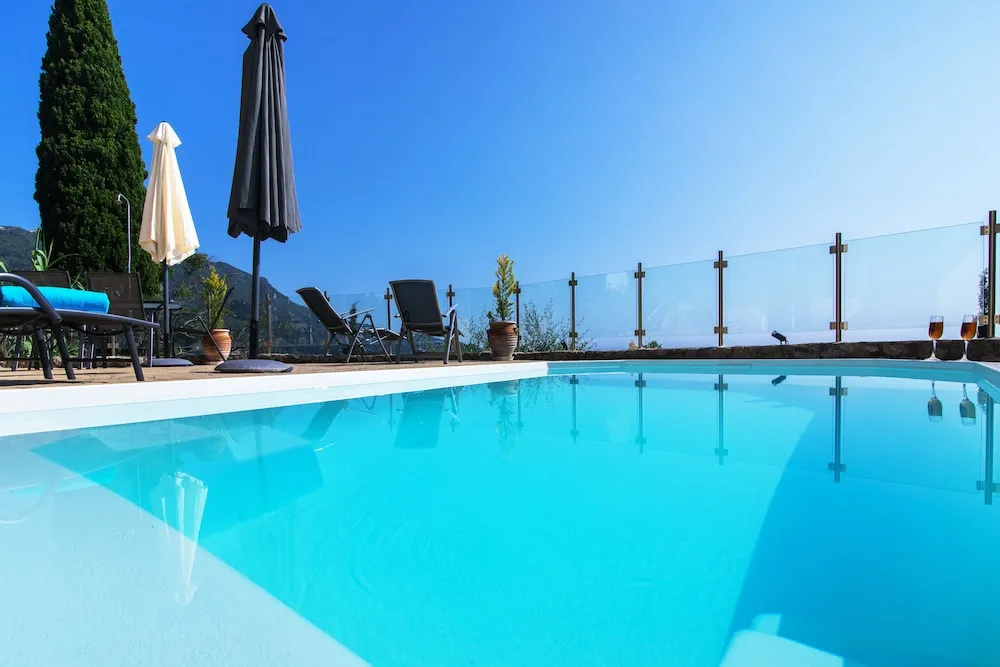 Maison du Soleil by CorfuEscapes