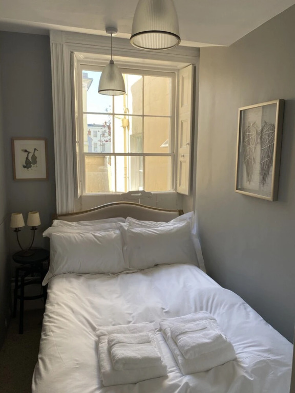 Beautiful 1-bed Apartment in Cheltenham