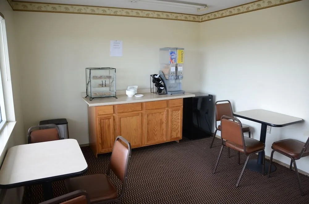 Big Spring Inn Madisonville