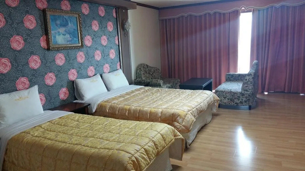 Geoje Mongdol Beach H Avenue Hotel