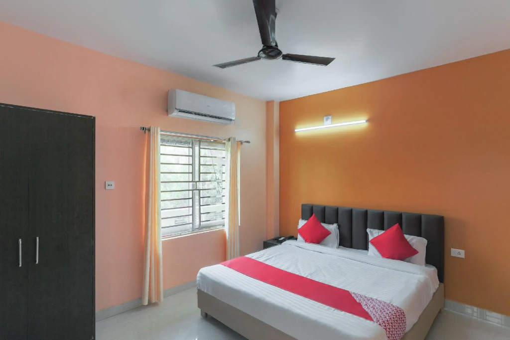 Capital O 61052 Hotel Magnum