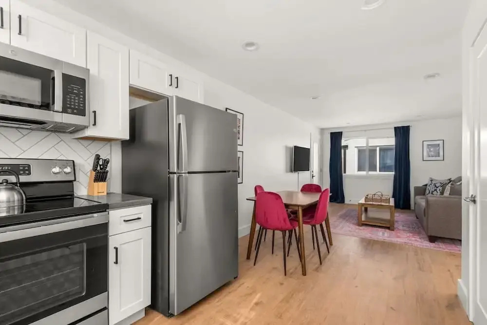 Nashville Hideaway: Close To Music And Fun 2 Bedroom Home