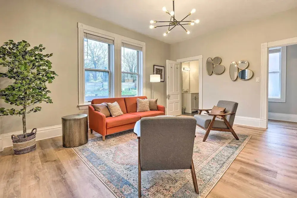Pet-friendly Condo w/ Deck ~ 3 Mi to Dtwn!