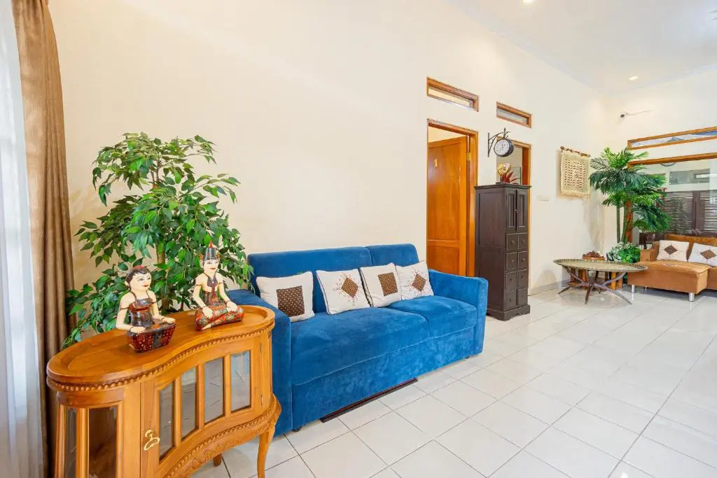 Ndalem Panembahan 12 Guest House