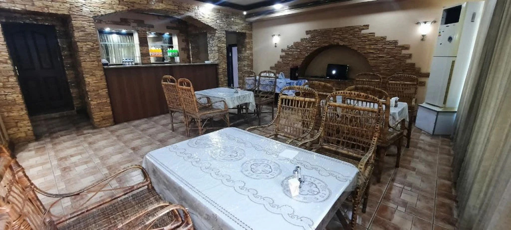 Oasis Hotel