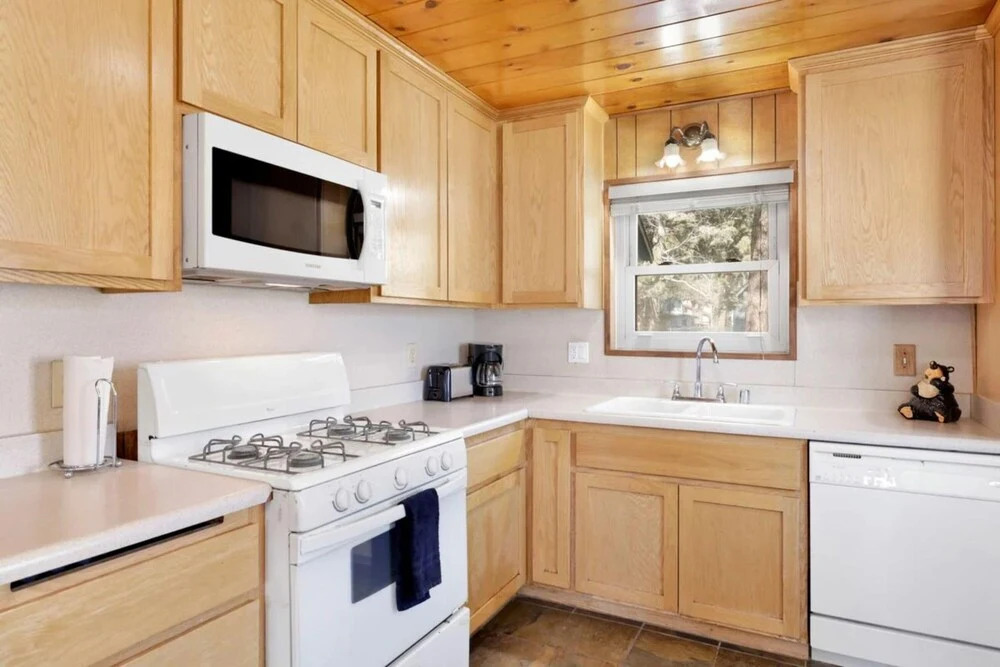 The Cabin #2114 by Big Bear Vacations