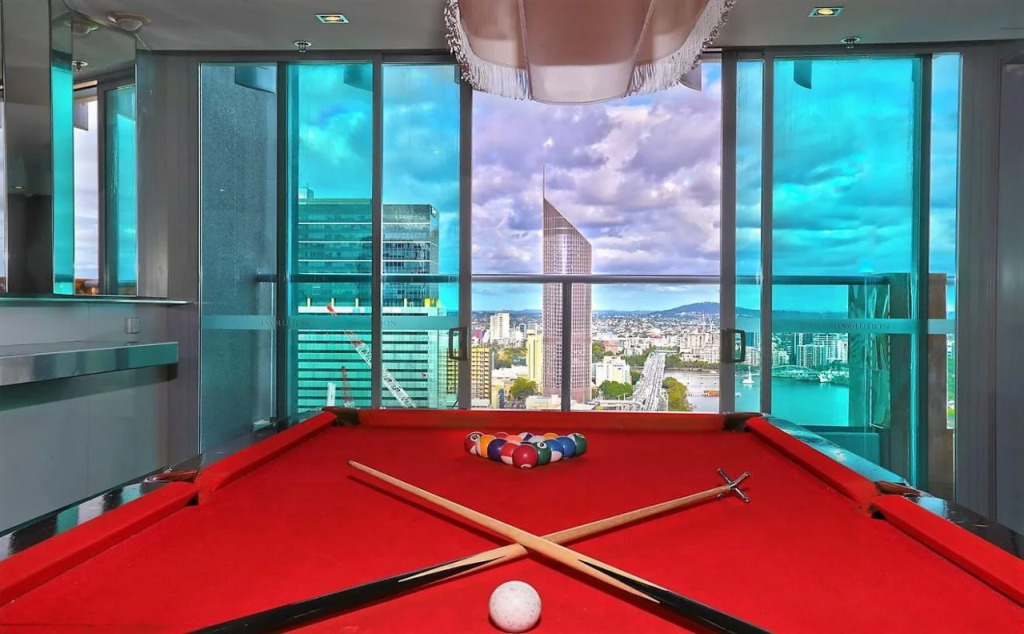 Evolution Apartments