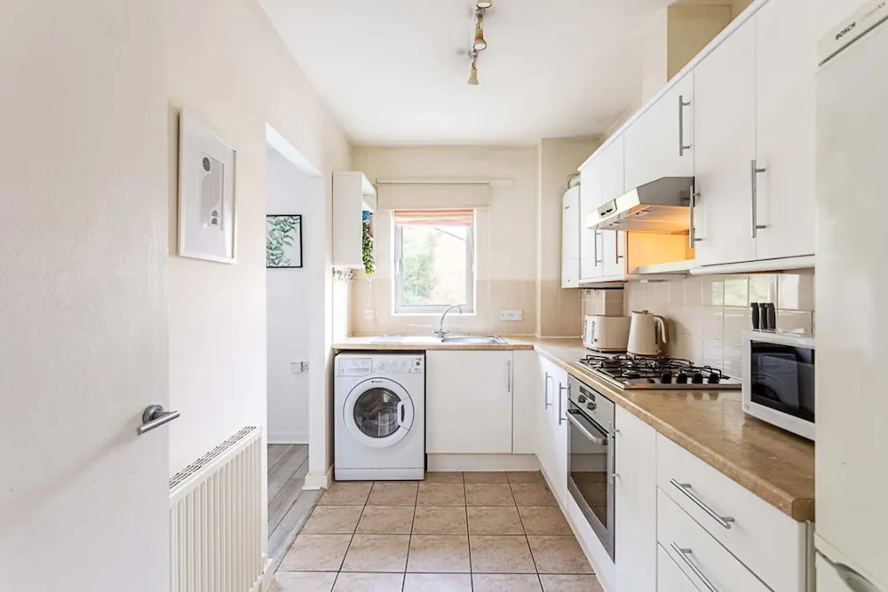 London Apartment in Trendy Clapham Junction