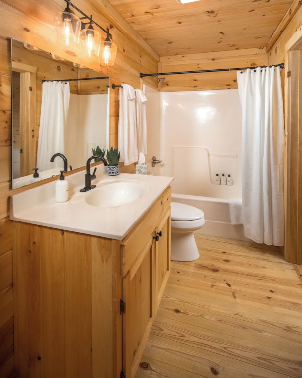 Red Feather Cabins 150