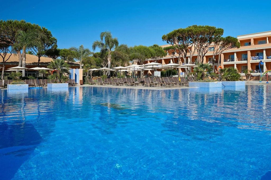 Отель Hipotels Barrosa Garden