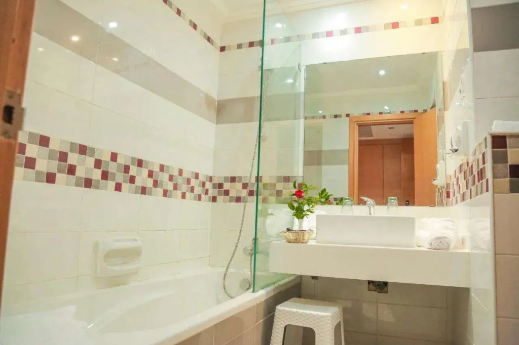 Hotel Marabout - Families and Couples Only