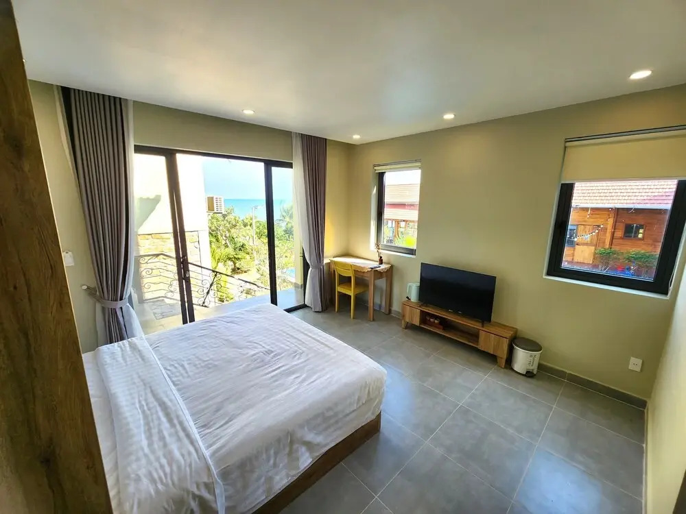 Sunny Shore Resort