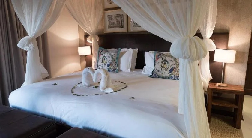 nDzuti Safari Camp
