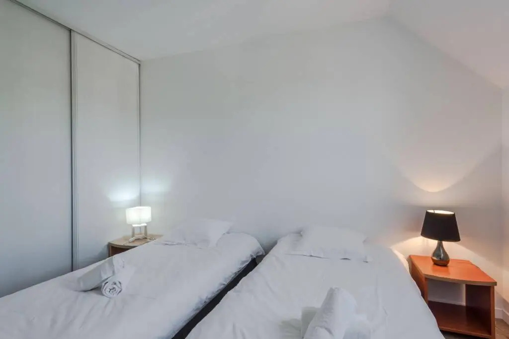 Guest house III
