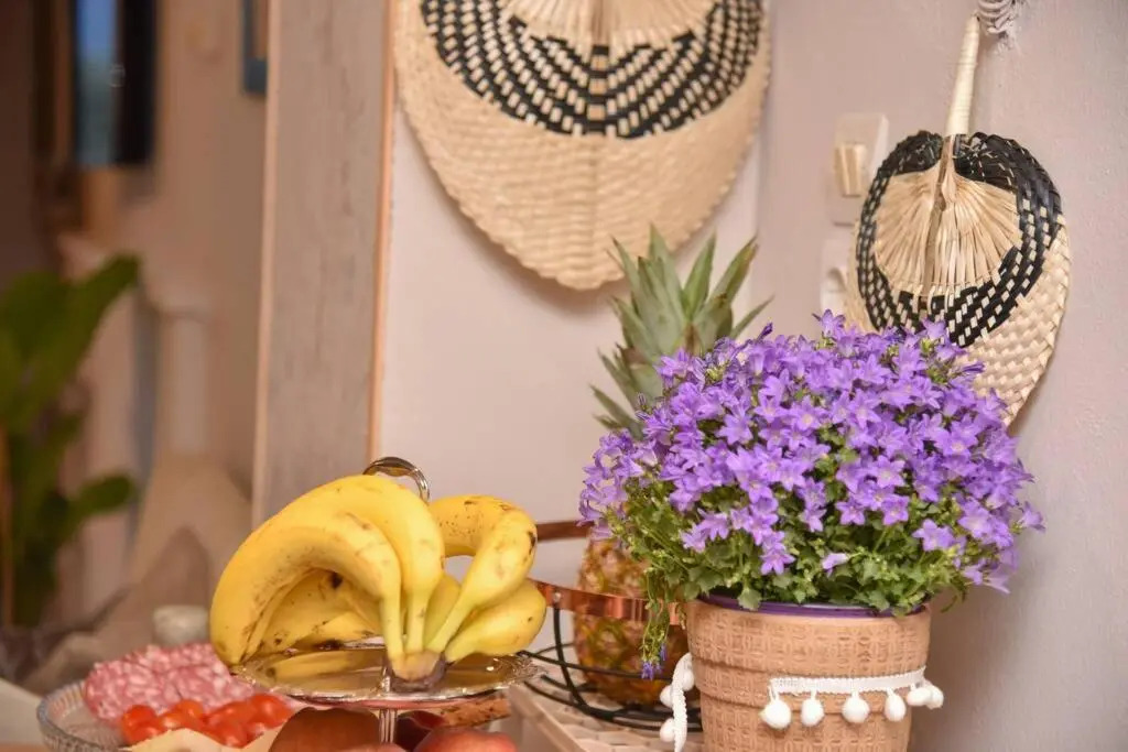 Hospitality in Mythical and Historical Peloponnese1