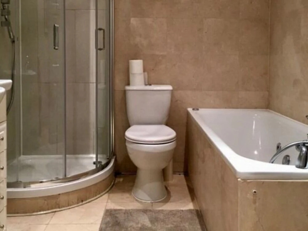 2 bedroom Kensington Suites