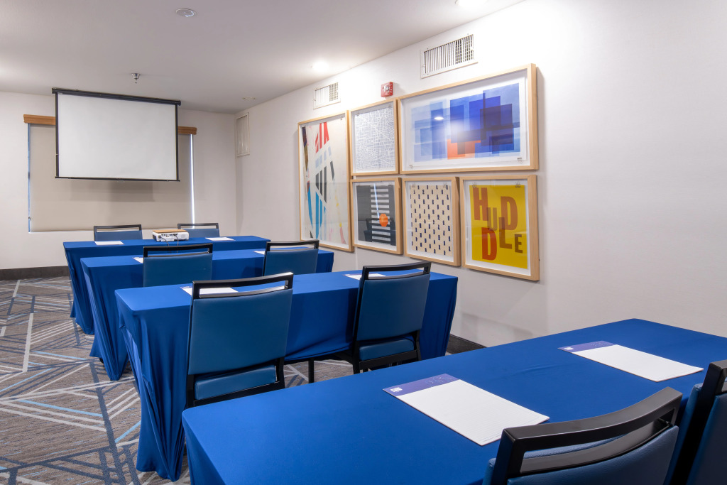 Holiday Inn Express Hotel and Suites - Henderson by IHG