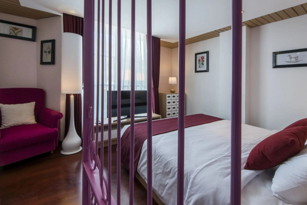Yans House Hotel