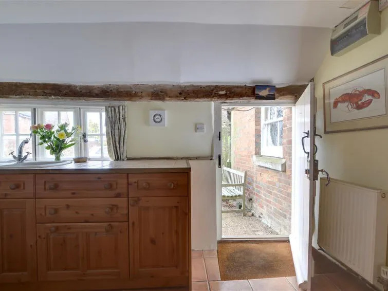 Old Cobblers Cottage At Kings Head House