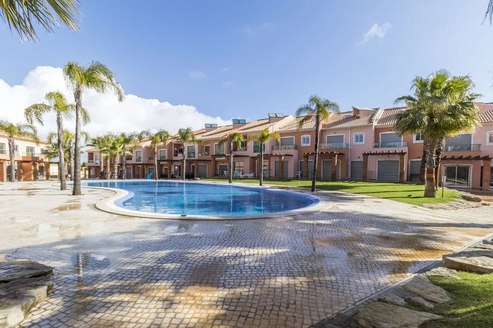 Villas2Go2 Santa Maria