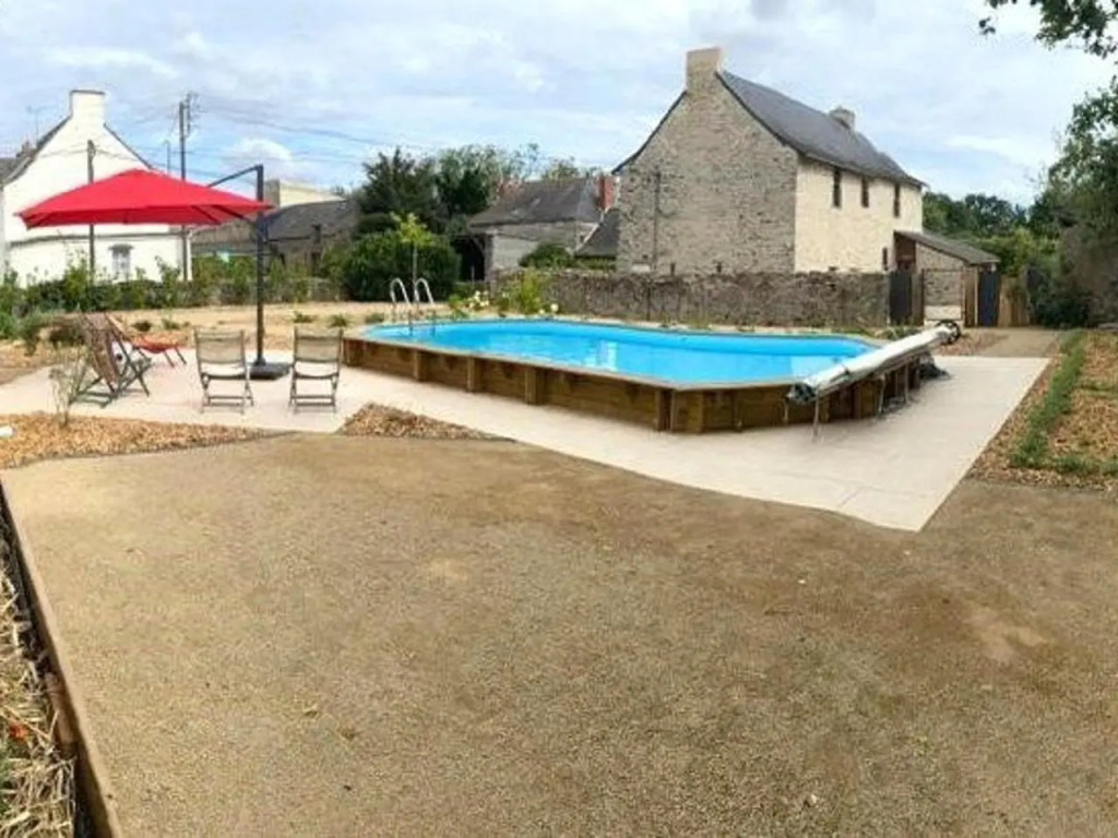 Maison de Campagne Spacieuse avec Piscine Privée et Jardin Clos - FR-1-306-1114