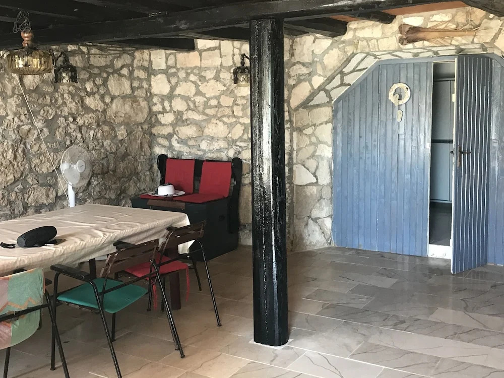 House Lanterna