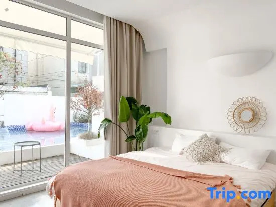 Coral Bay Designer Homestay